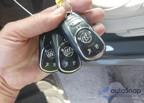 2017 Buick Envision Premium I z USA, uszkodzony, nr VIN LRBFXESXXHD026931